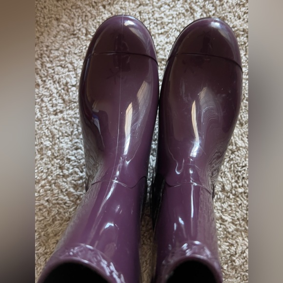 UGG Winter & Rain Boot - Picture 2 of 7